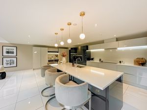 Photo 47- click for photo gallery